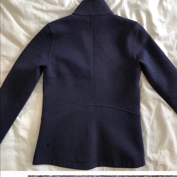 Lululemon zip up. purple. Worn once - Picture 4 of 4